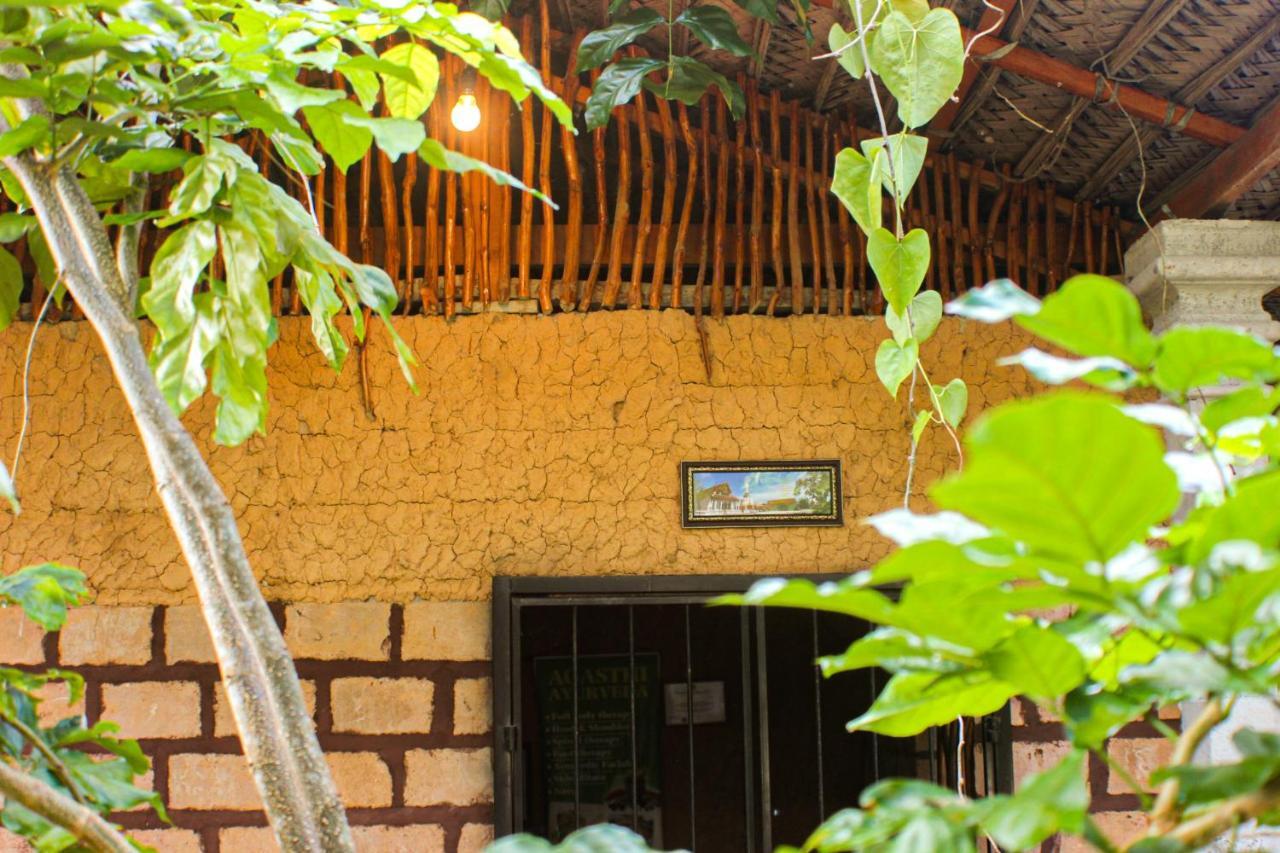 Hotel The Mango Leaf à Matara Extérieur photo